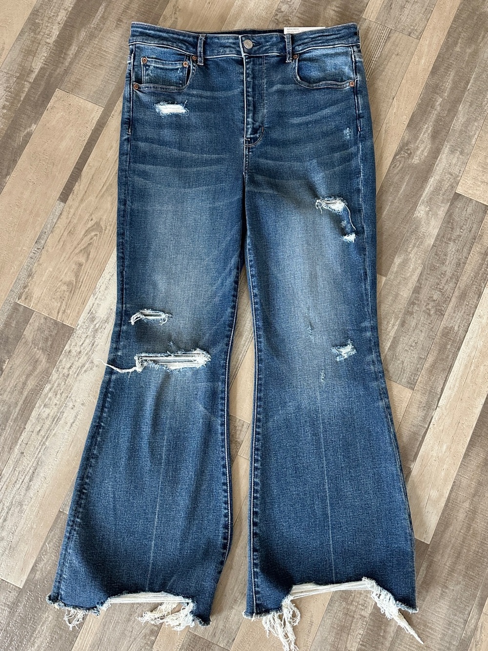 American Eagle Super Hi-Rise Crop Flare Jeans Women's 14 NWT